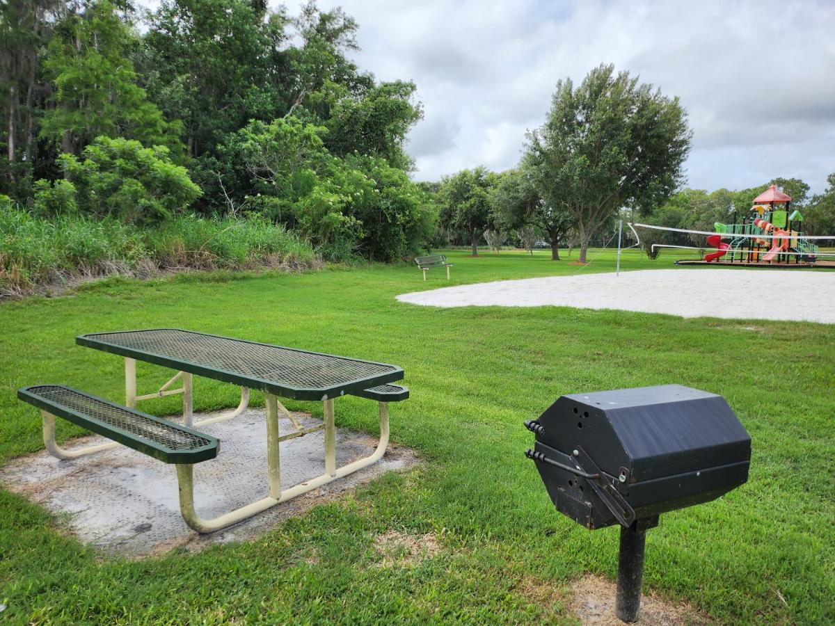 Fully Renovated, Quiet, Spacious Disney Themed Pool Home With Office Kissimmee Buitenkant foto
